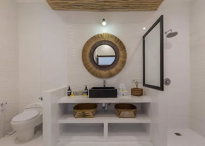 4 Bedr 5min Walk From Eat Street&beach Villa *