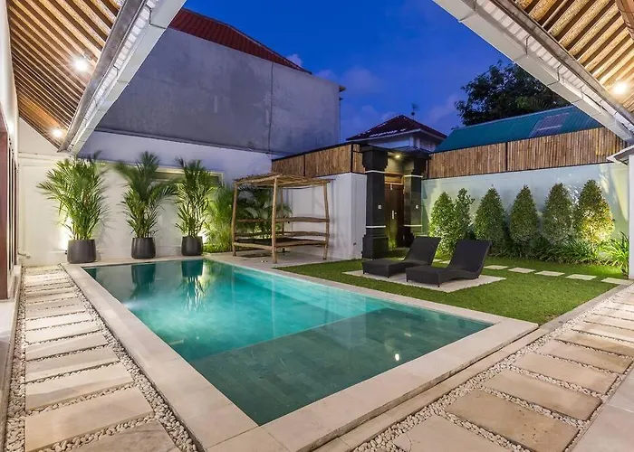 4 Bedr 5min Walk From Eat Street&beach Villa Seminyak